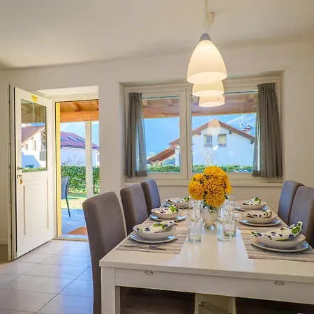 Rose Gialla Firsia Garten Eg Appartamento