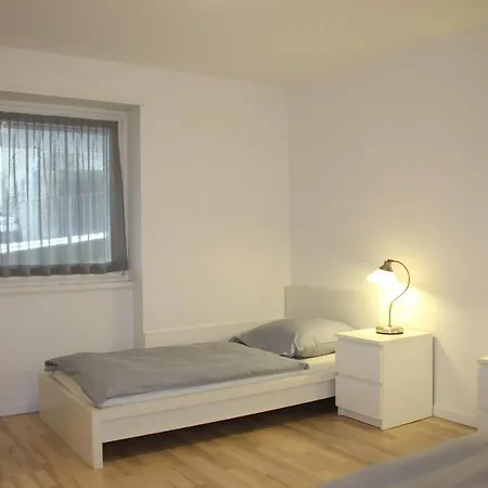 Apartment Rose Gialla Firsia Garten Eg Colico
