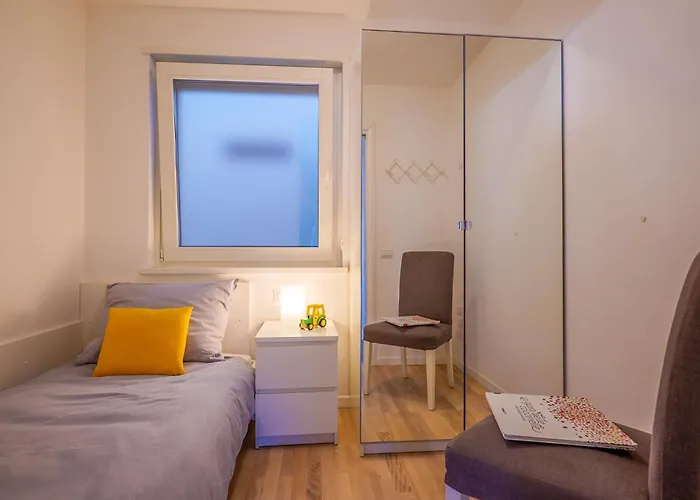 Rose Gialla Firsia Garten Eg Апартаменты Колико