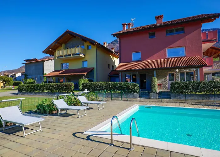 Rose Gialla Firsia Garten Eg Apartment *