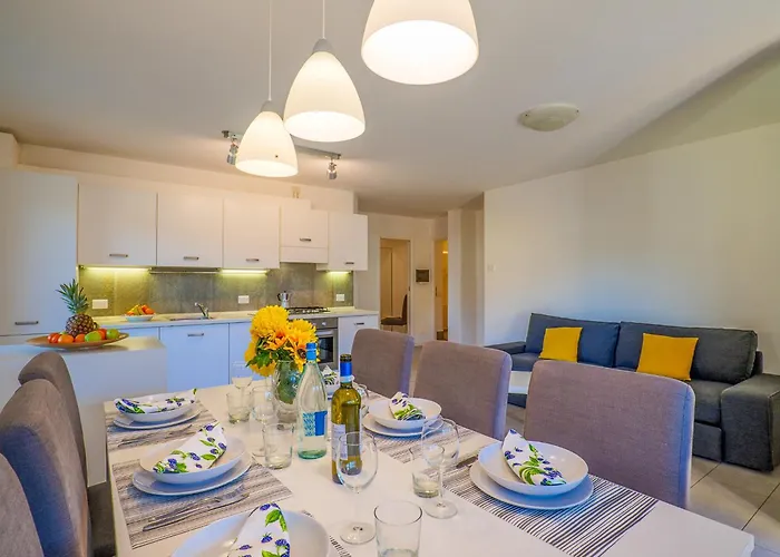 Rose Gialla Firsia Garten Eg * Colico