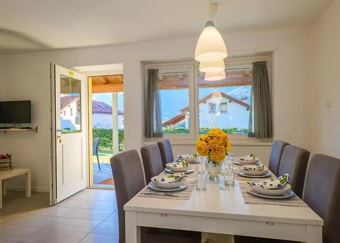 Rose Gialla Firsia Garten Eg Apartment